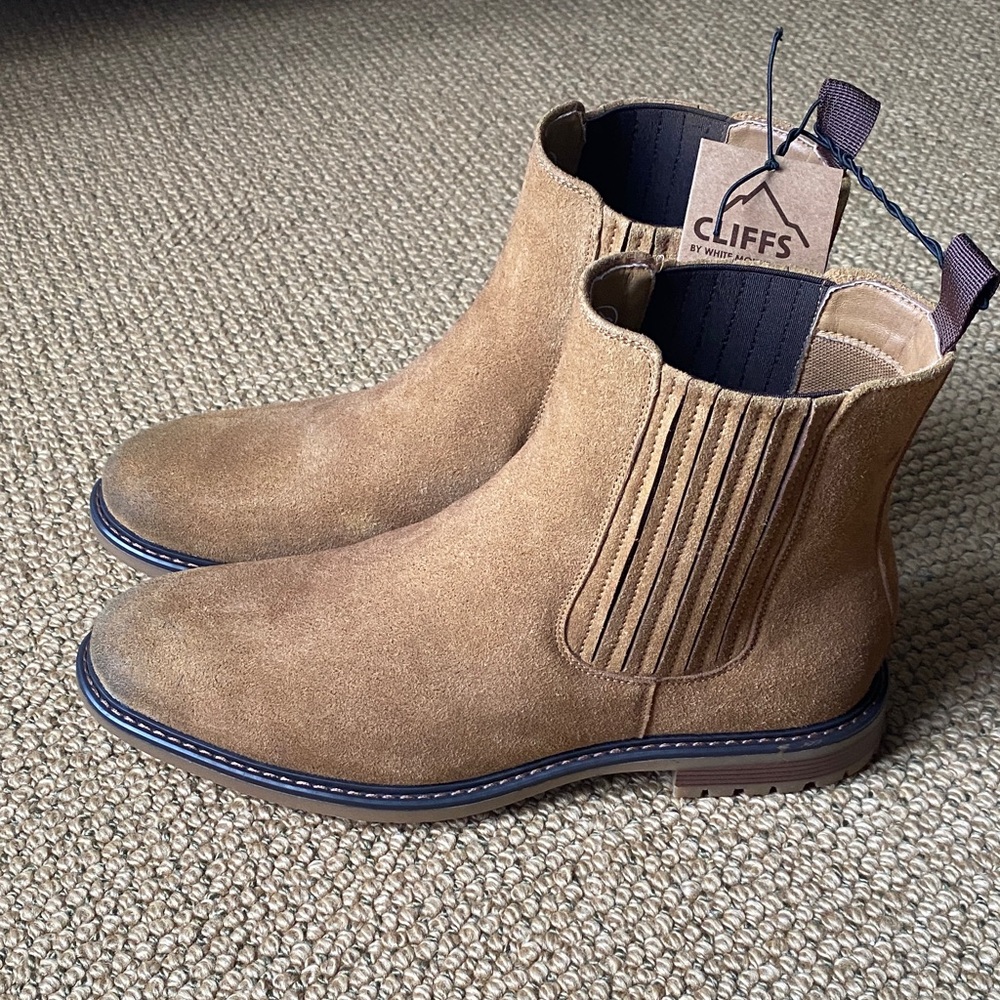 Cliffs by White Mountain “Ben” Tan Suede Chelsea Boots NWT